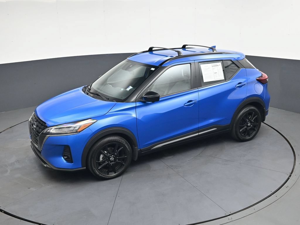 Used 2023 Nissan Kicks SR w/ SR Premium Package FWD image 35