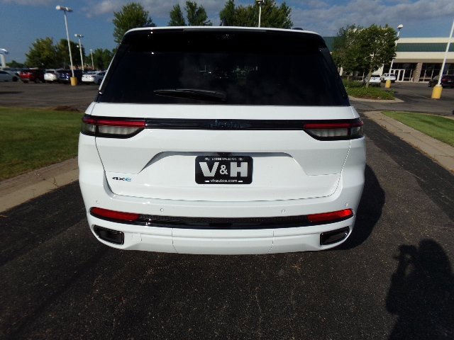 Used 2024 Jeep Grand Cherokee Limited 4xe image 3