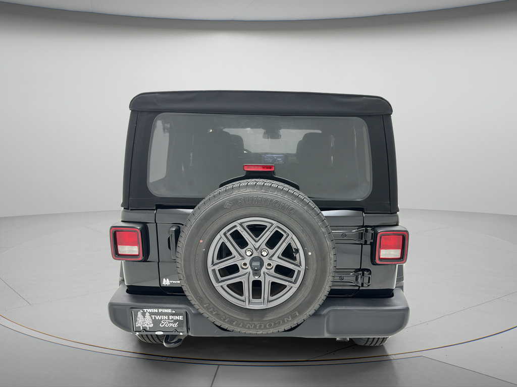 Used 2024 Jeep Wrangler Unlimited Sport AWD/4WD image 8
