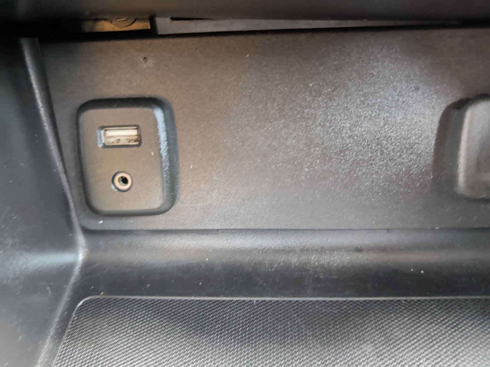 Used 2018 GMC Canyon SLE w/ SLE Convenience Package RWD image 6