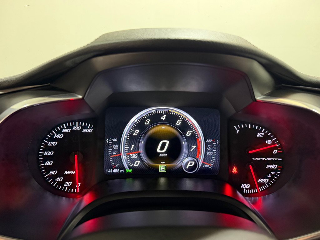Used 2014 Chevrolet Corvette Stingray Coupe RWD image 5
