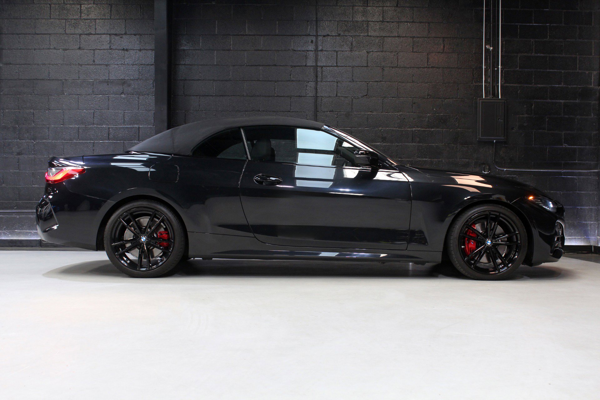 Used 2023 BMW 430i Convertible w/ M Sport Package RWD image 20