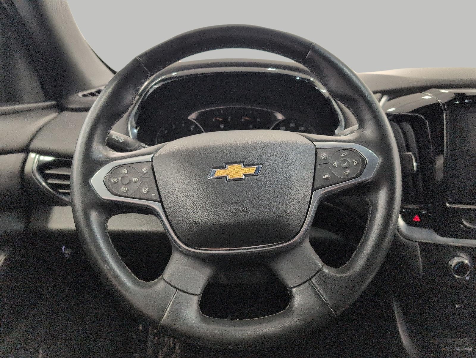 Used 2023 Chevrolet Traverse LT AWD/4WD image 6