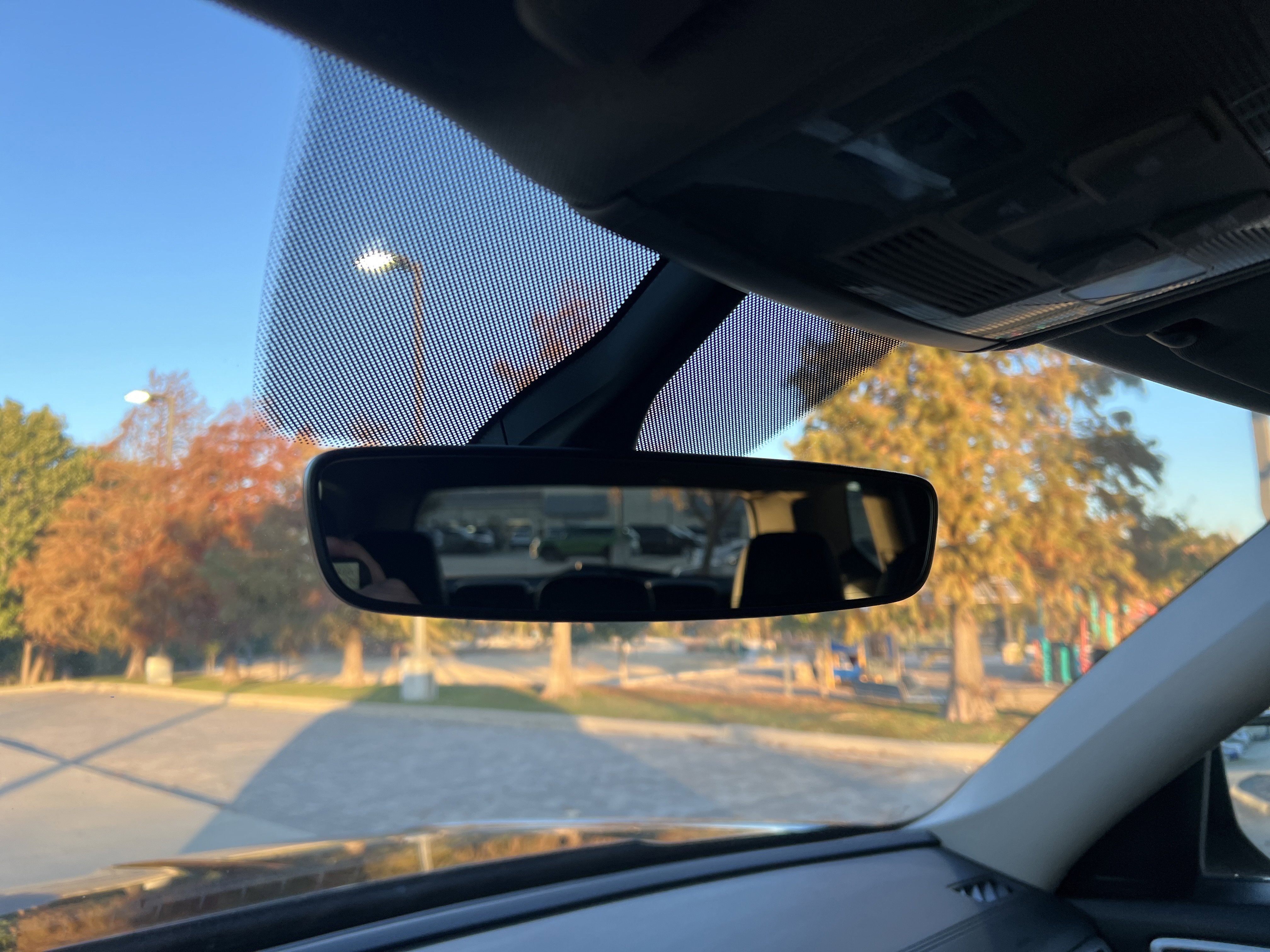 Certified 2021 Volkswagen Atlas SE image 25