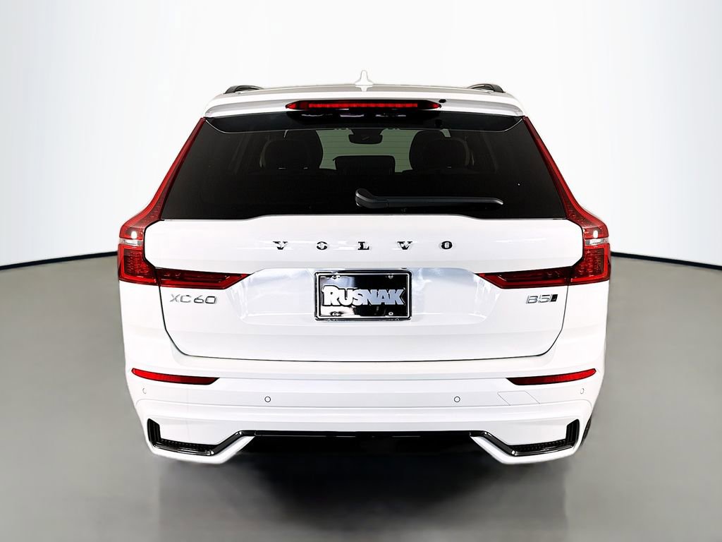Used 2026 Volvo XC60 B5 Plus w/ Climate Package PRO image 6