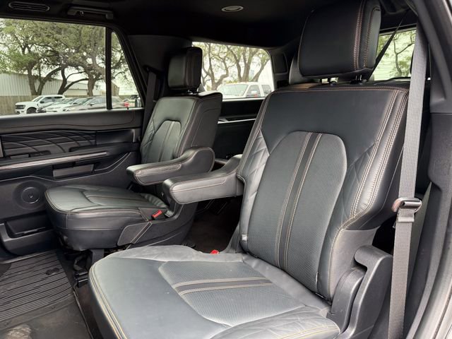 Used 2023 Ford Expedition Platinum AWD/4WD image 19