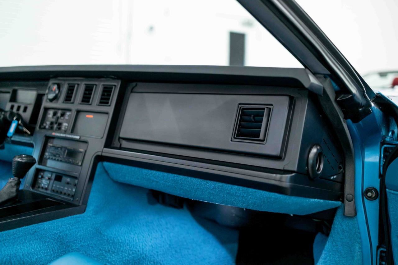 Used 1989 Chevrolet Corvette Convertible RWD image 58