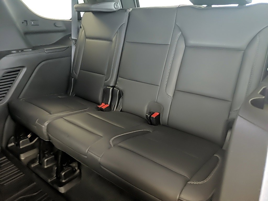 Used 2021 GMC Yukon Denali w/ Denali Premium Package image 18