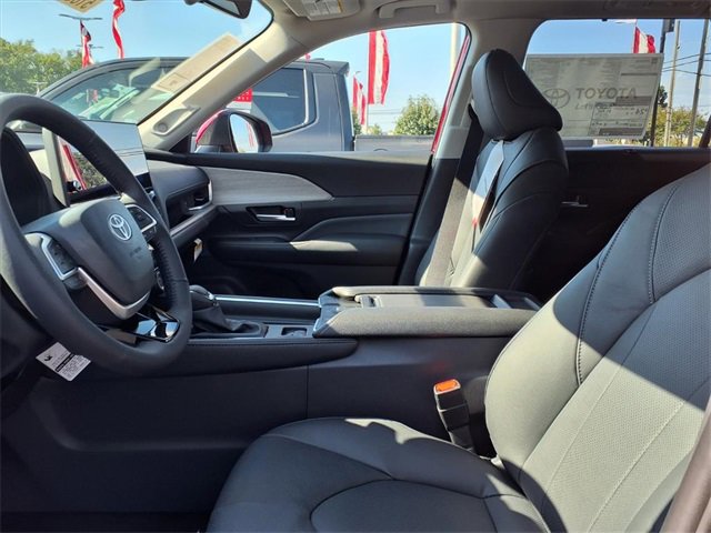 New 2026 Toyota Grand Highlander Limited image 5