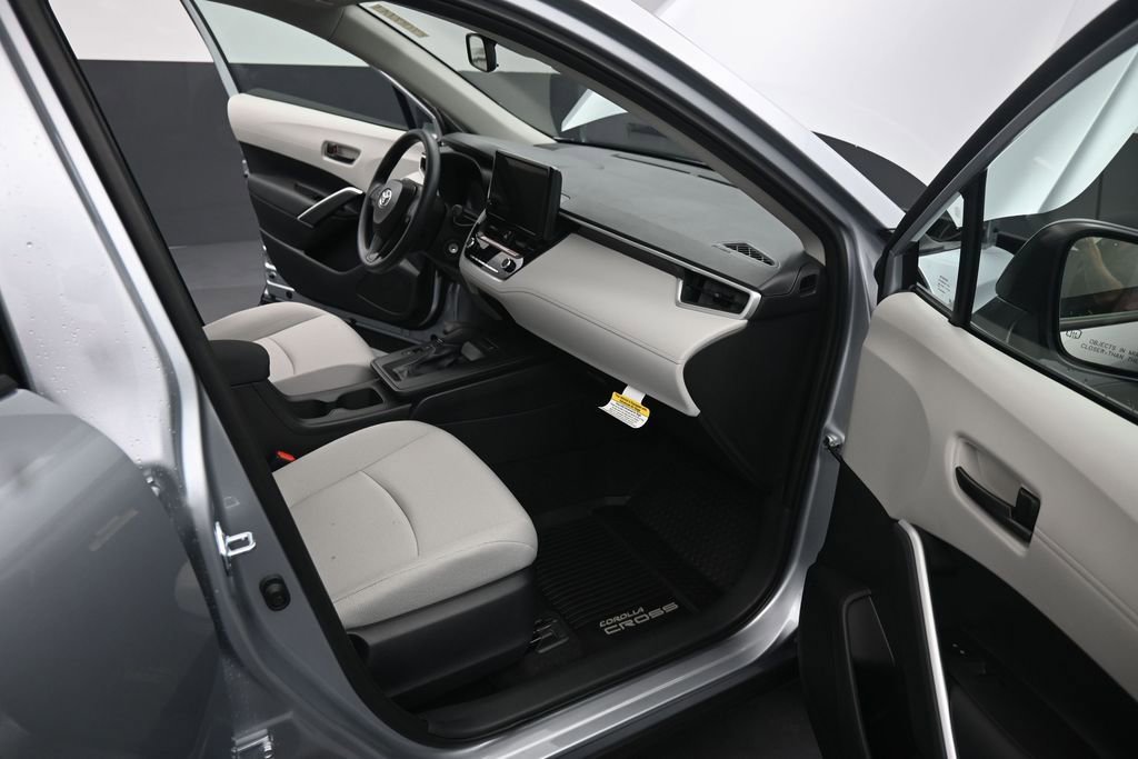 New 2026 Toyota Corolla Cross L AWD/4WD image 14