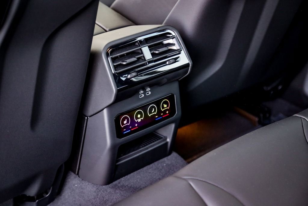 New 2026 BMW M5 Touring image 27