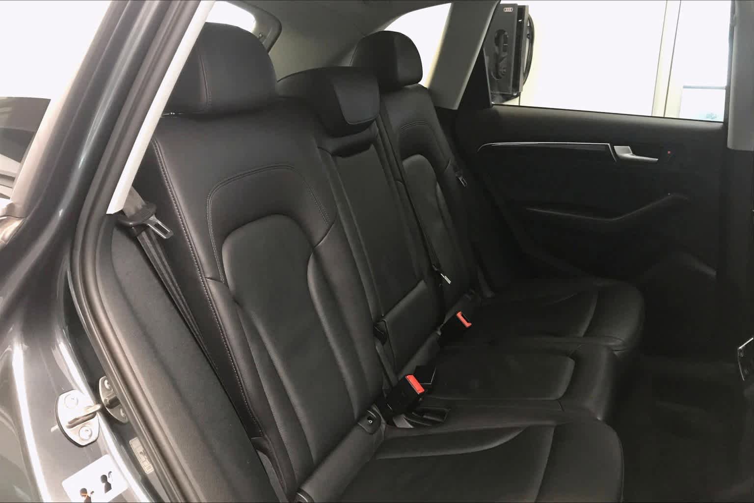 Used 2016 Audi Q5 2.0T Premium w/ Audi MMI Navigation Plus AWD/4WD image 13