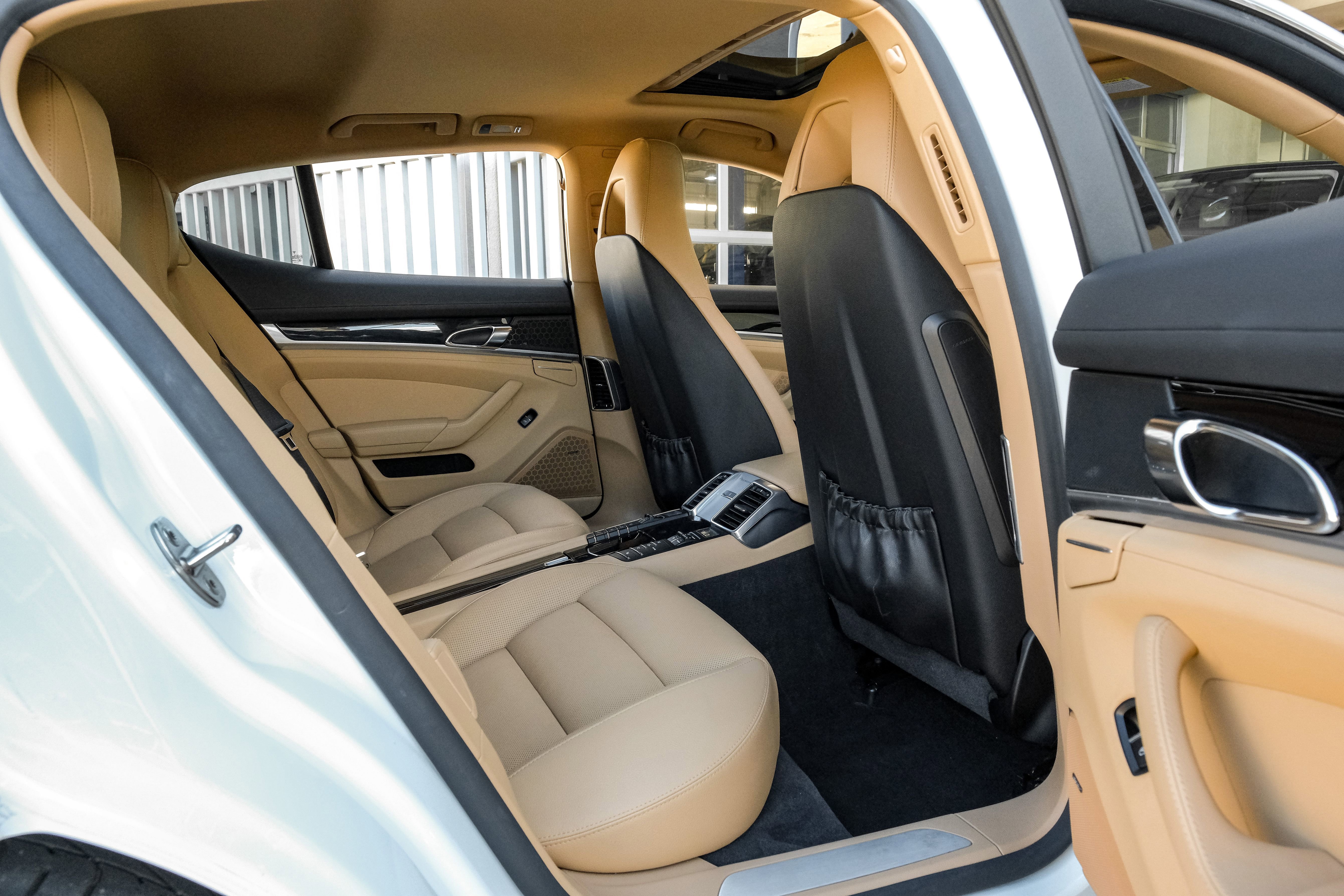 Used 2016 Porsche Panamera S w/ Premium Package Plus image 40