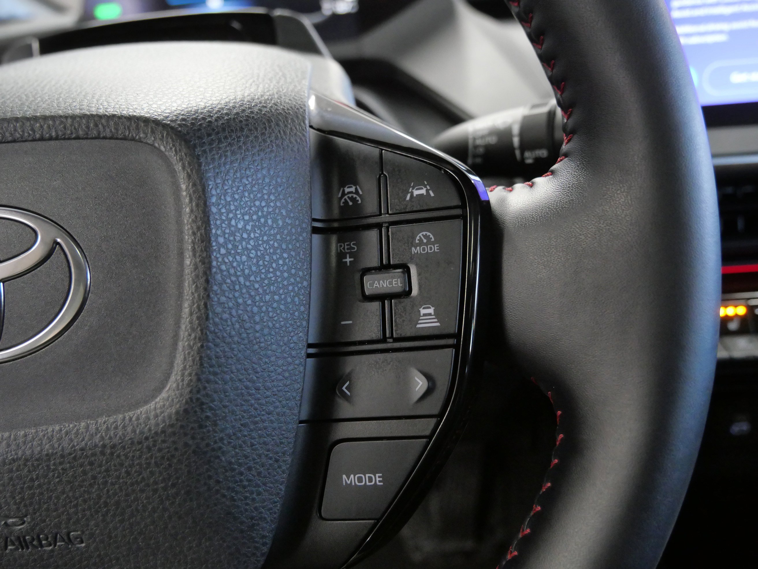 Used 2023 Toyota Prius Prime Premium image 29