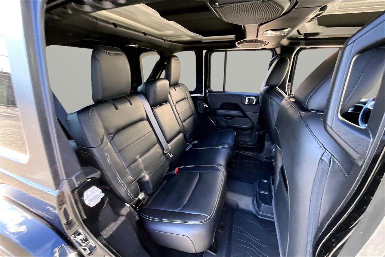 Certified 2023 Jeep Wrangler Sahara w/ Cold Weather Group image 24