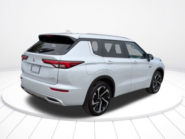 New 2025 Mitsubishi Outlander SEL image 4