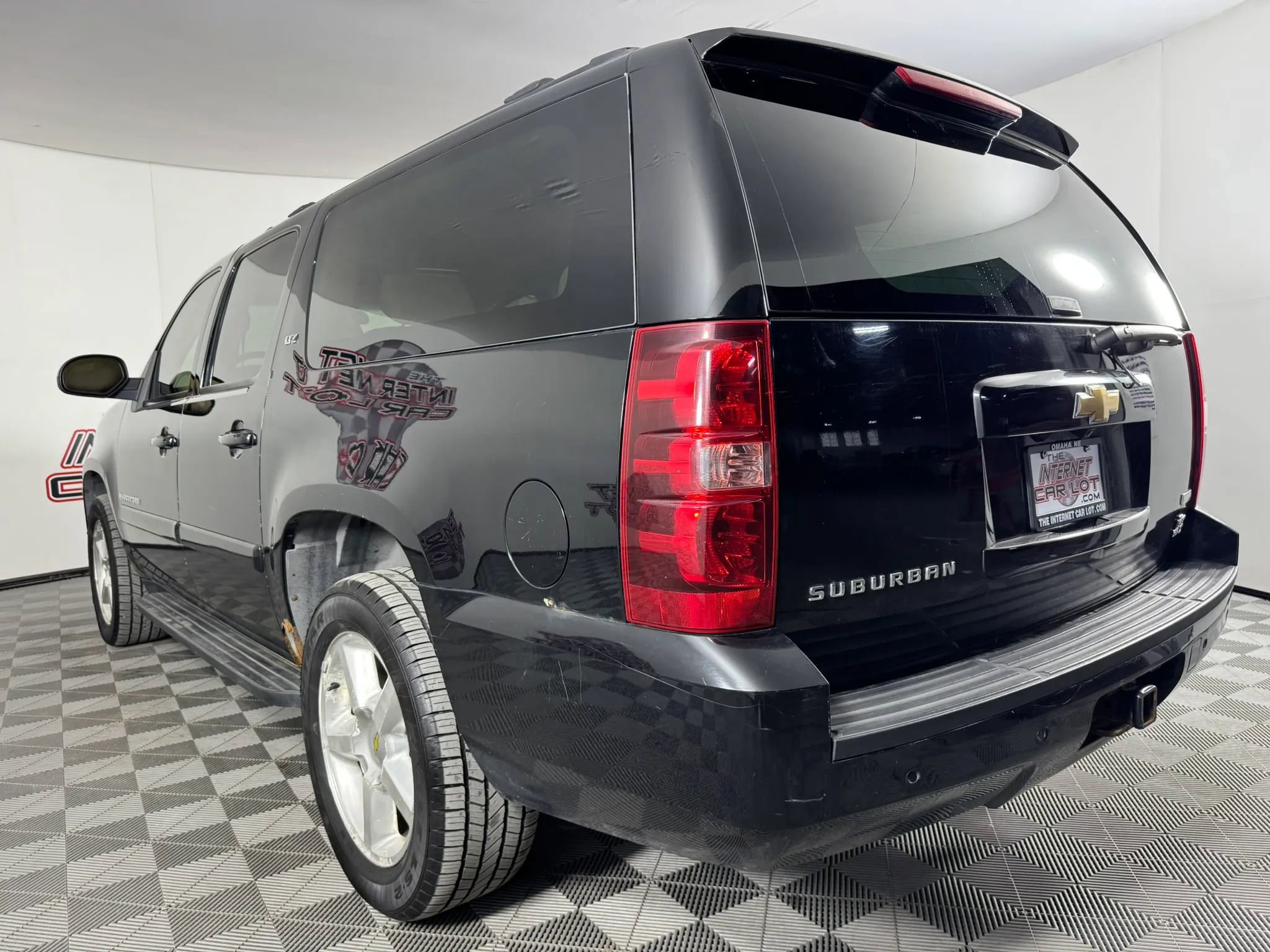 Used 2007 Chevrolet Suburban LTZ w/ LTZ Preferred Equipment Group AWD/4WD image 27