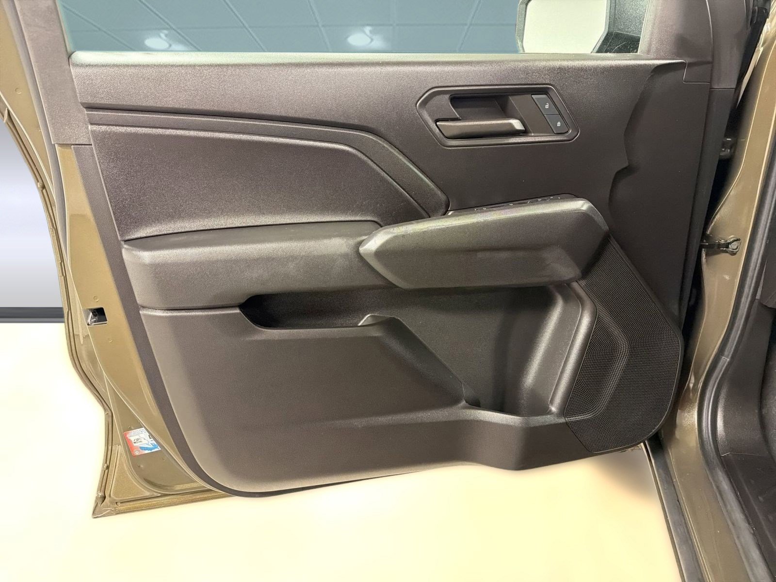 Certified 2024 Chevrolet Colorado W/T image 19