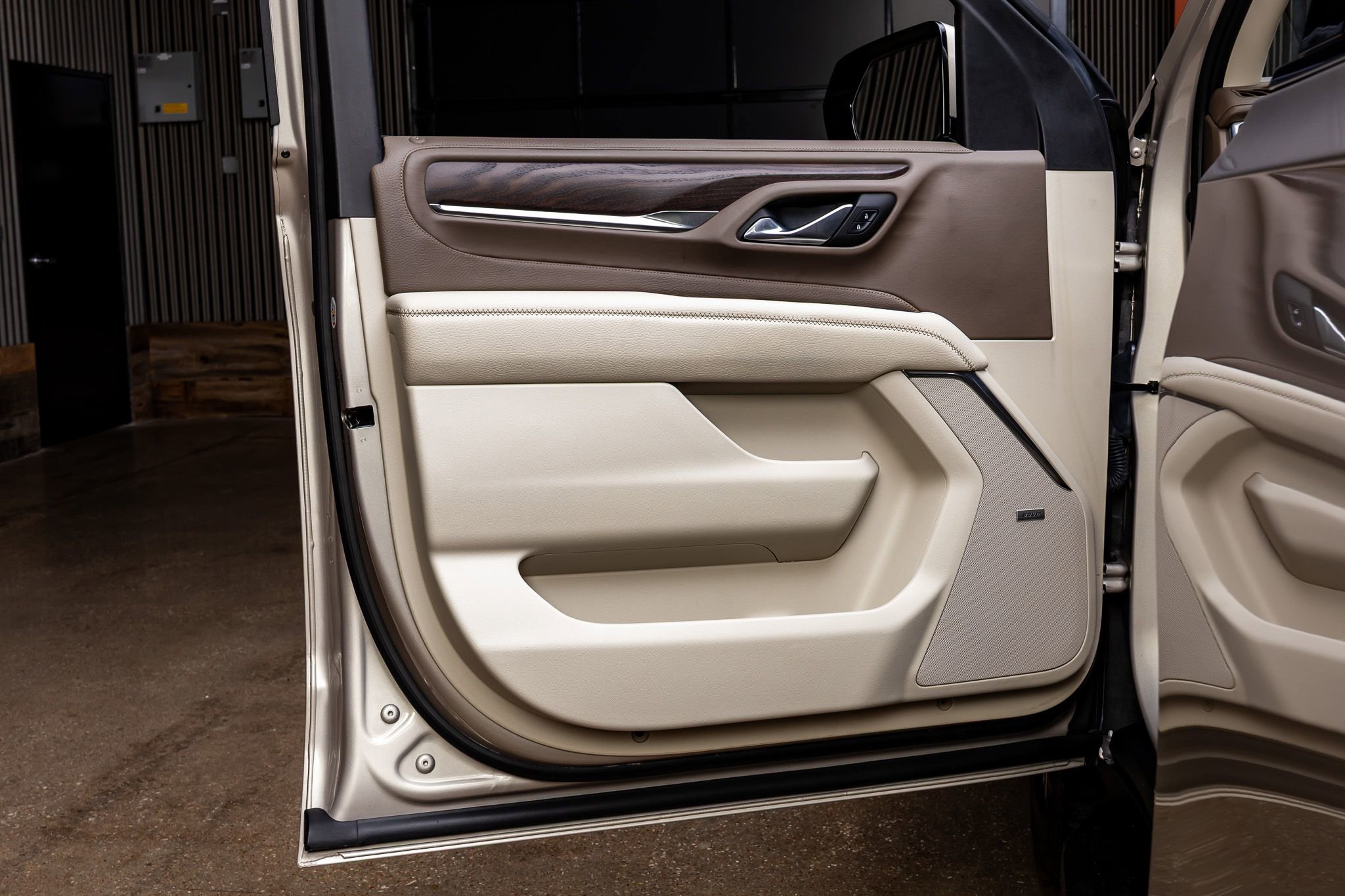 Used 2021 GMC Yukon XL Denali w/ LPO, Illumination Package image 33