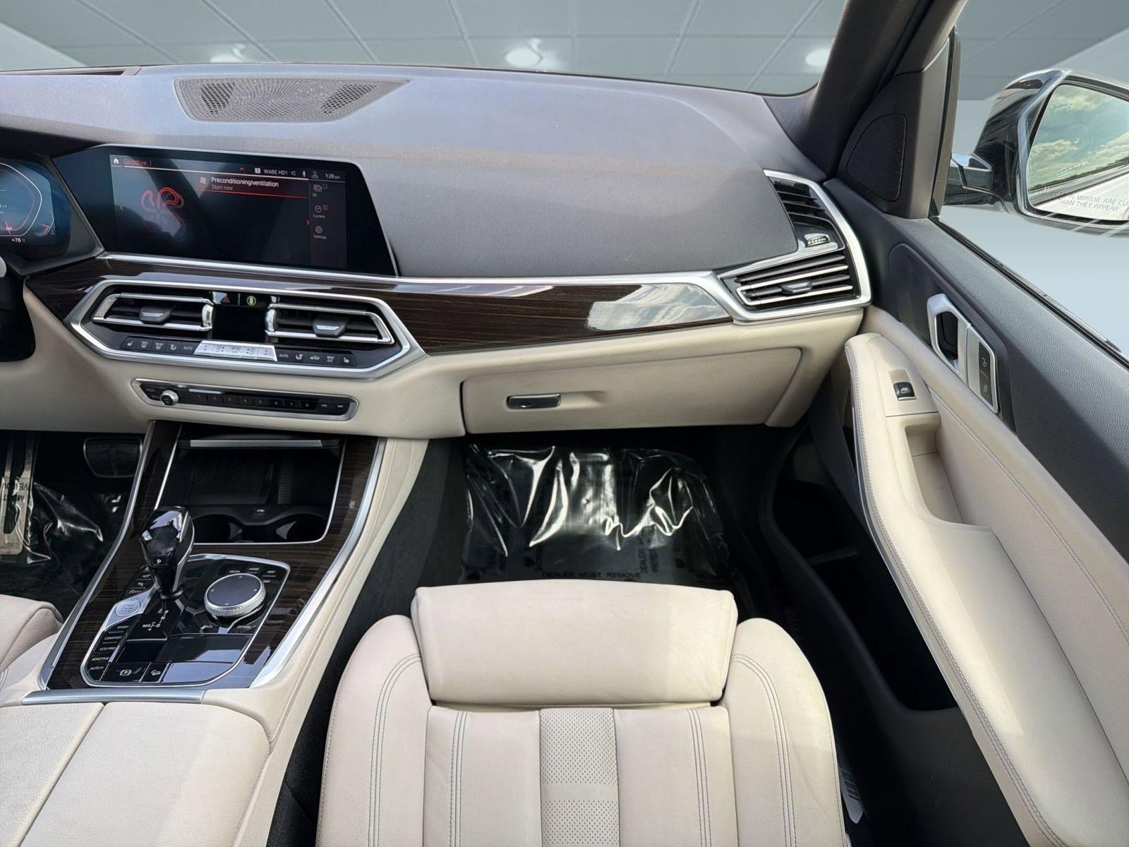 Used 2019 BMW X5 xDrive40i w/ M Sport Package image 28