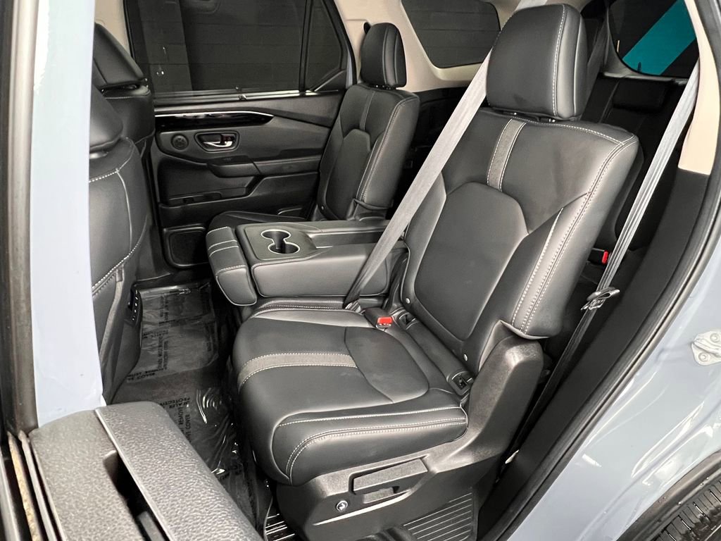 Used 2025 Honda Pilot Touring image 21