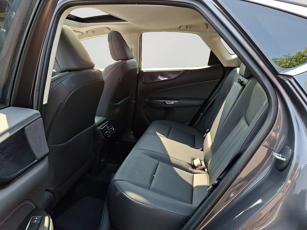 Used 2024 Lexus NX 350 AWD image 8