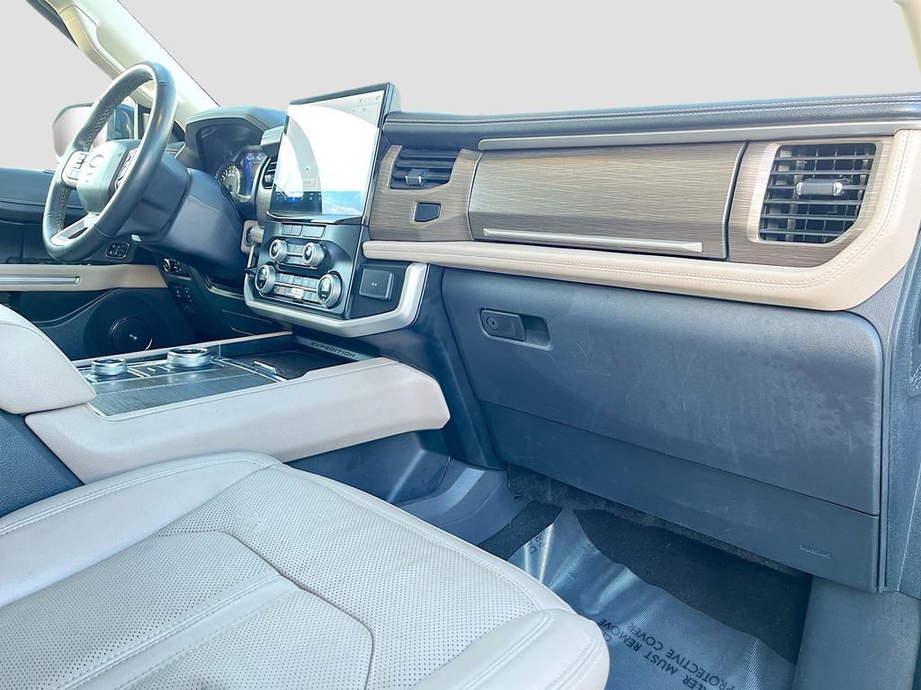 Used 2024 Ford Expedition Max Limited image 31