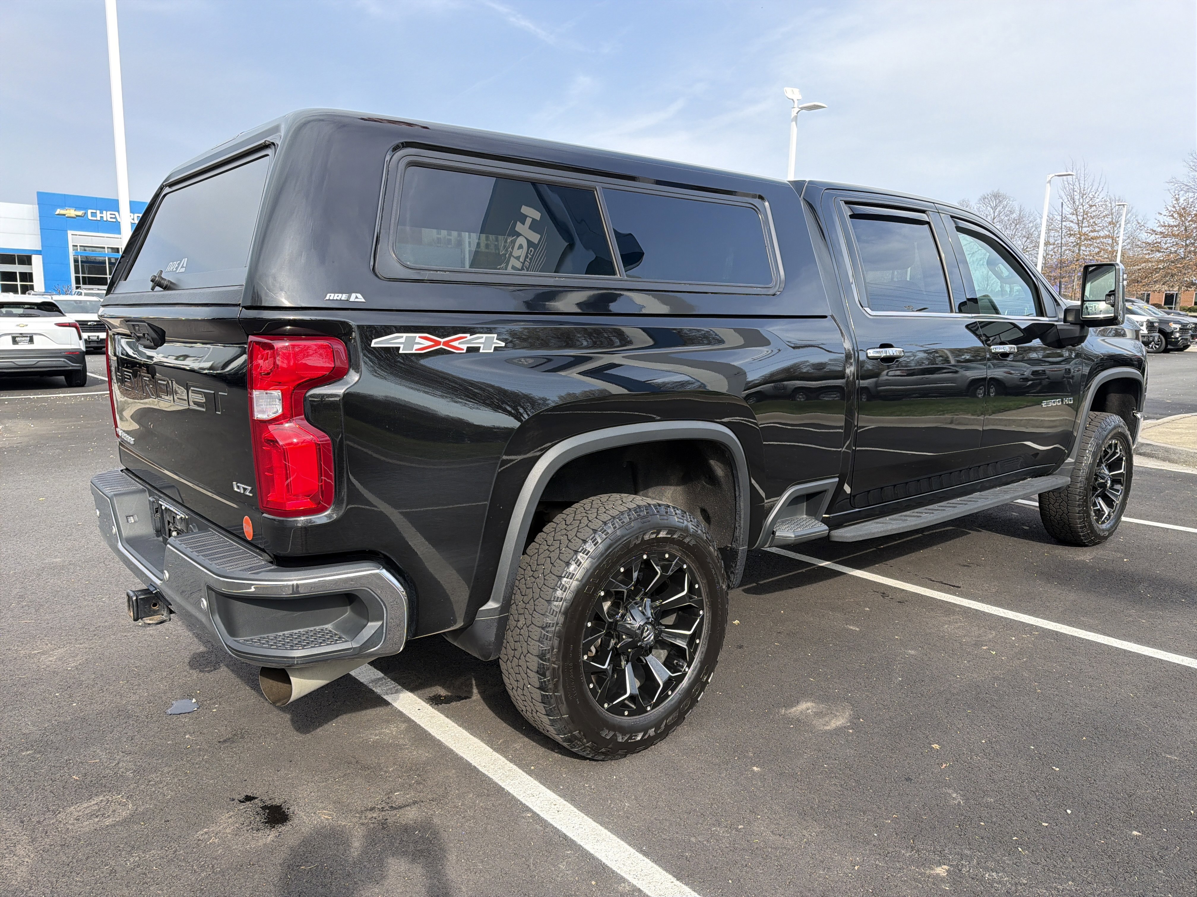Used 2022 Chevrolet Silverado 2500 LTZ w/ LTZ Premium Package image 10
