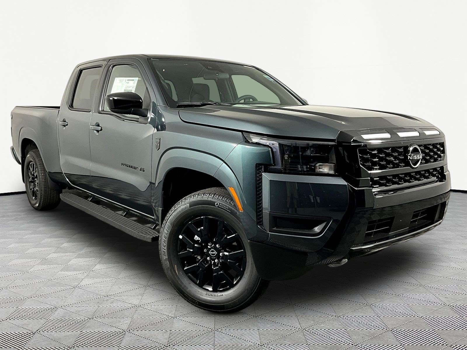 New 2027 Nissan Frontier SV w/ SV Convenience Package AWD/4WD image 3
