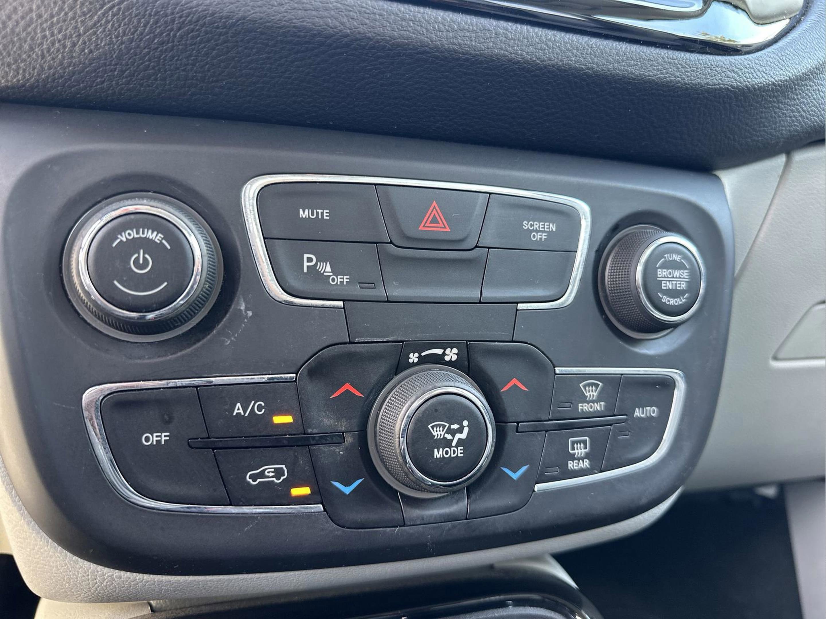 Used 2020 Jeep Compass Limited w/ Safety & Security Group image 30