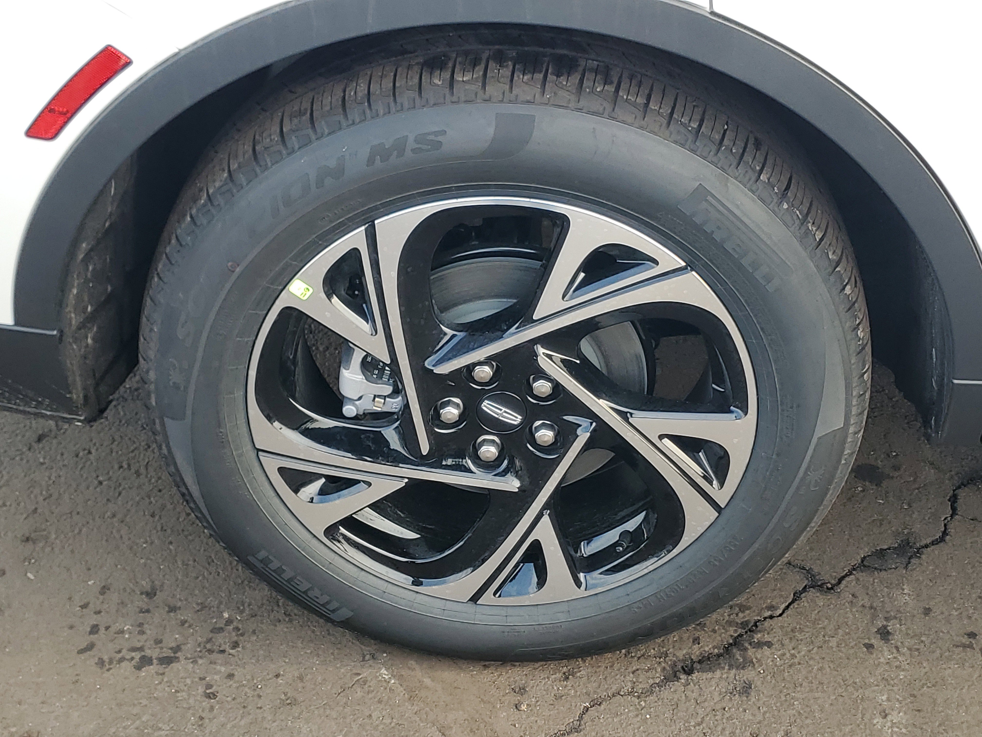 New 2026 Lincoln Nautilus Premier w/ Equipment Group 102A image 5