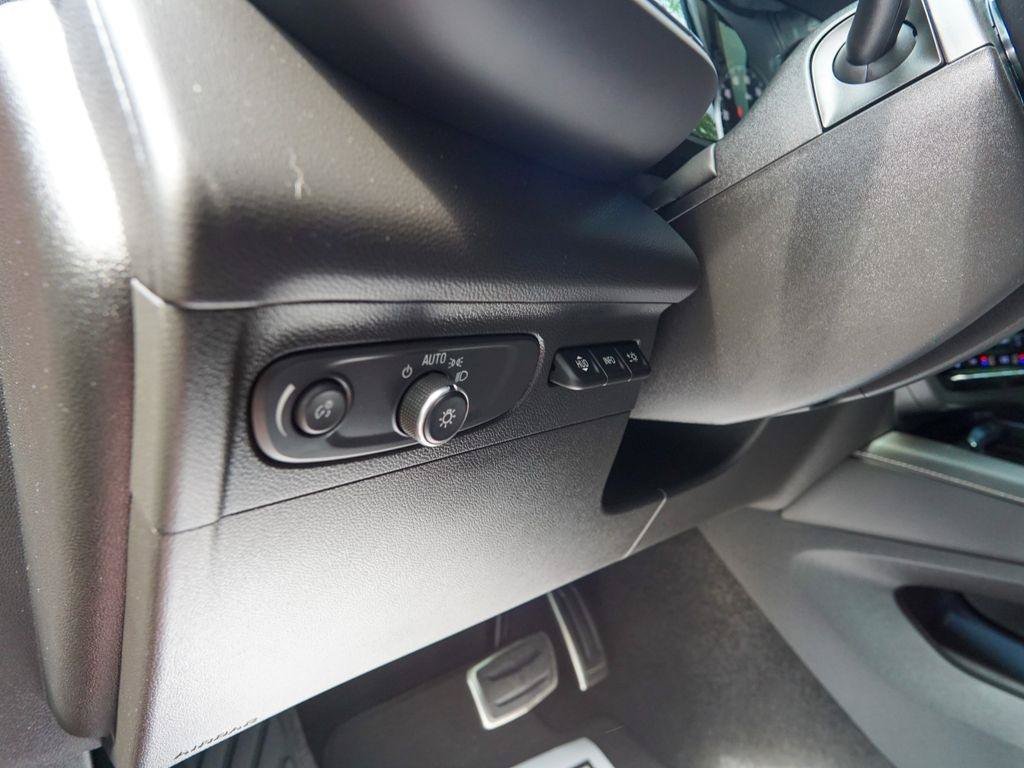 Used 2022 Buick Envision Essence w/ Technology Package II FWD image 21