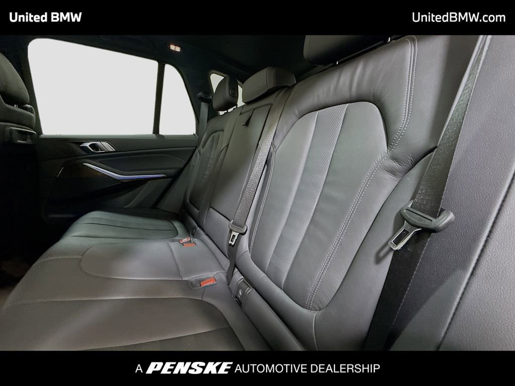 Used 2022 BMW X5 xDrive40i w/ Premium Package AWD/4WD image 13