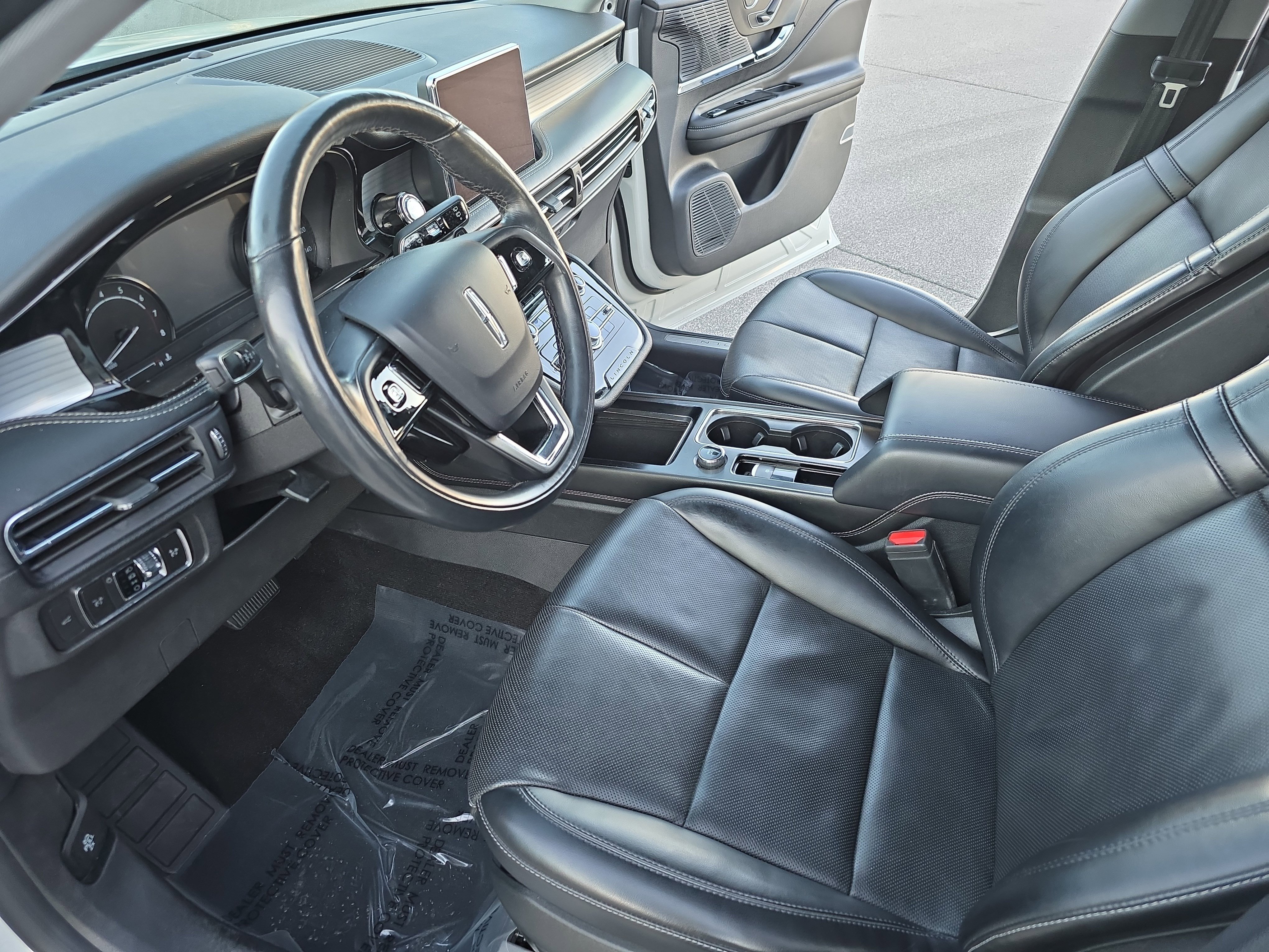 Certified 2022 Lincoln Corsair AWD w/ Premium Package image 15