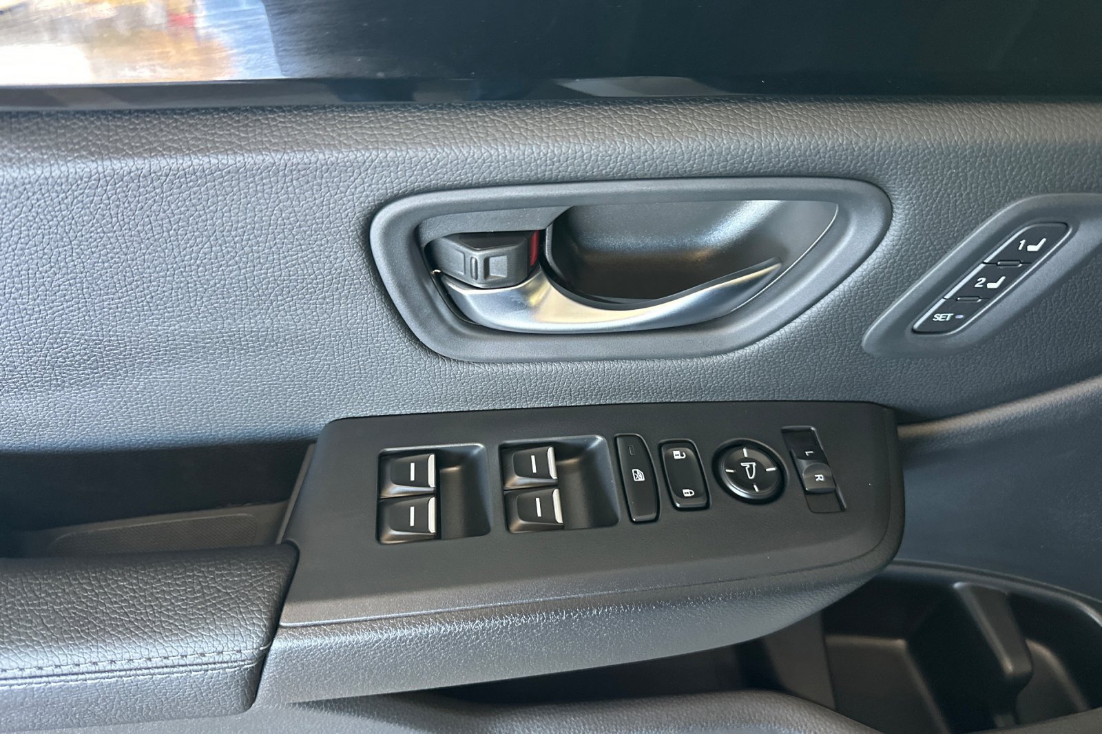 New 2026 Honda Pilot EX-L image 8