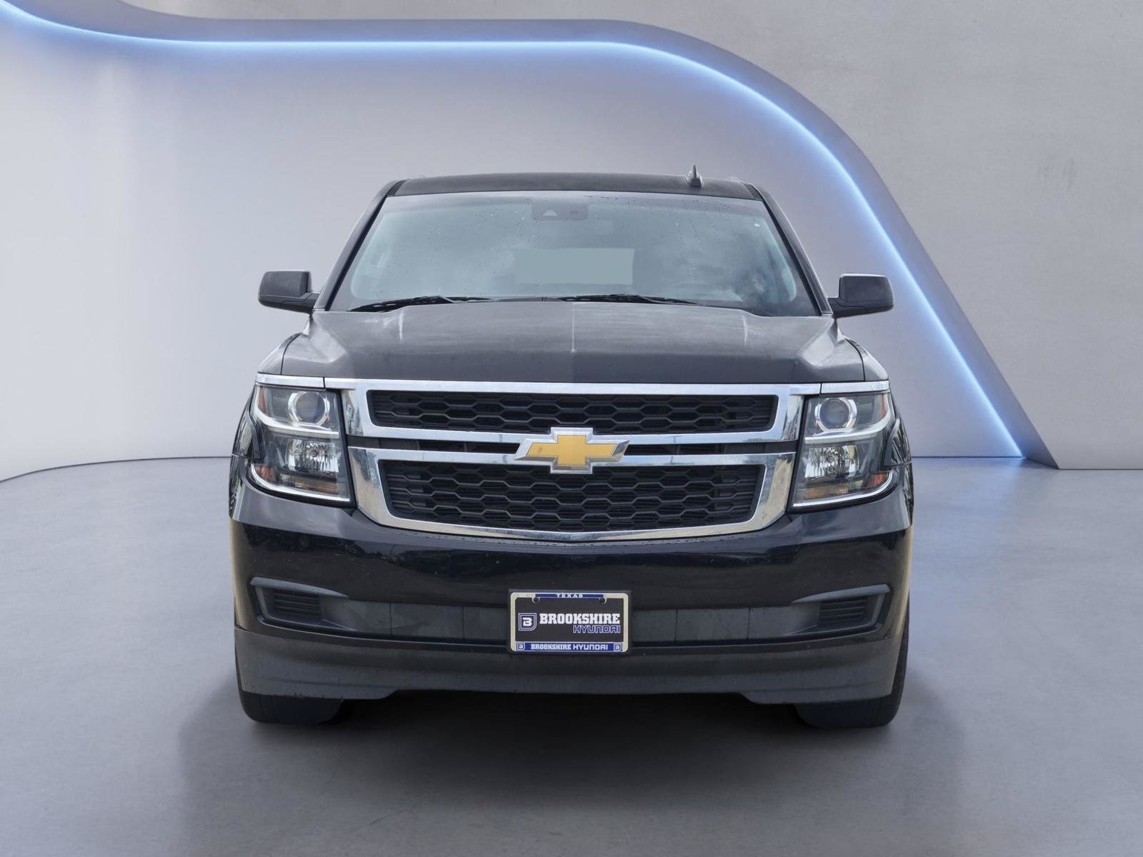 Used 2016 Chevrolet Suburban LS w/ Enhanced Driver Alert Package RWD image 2