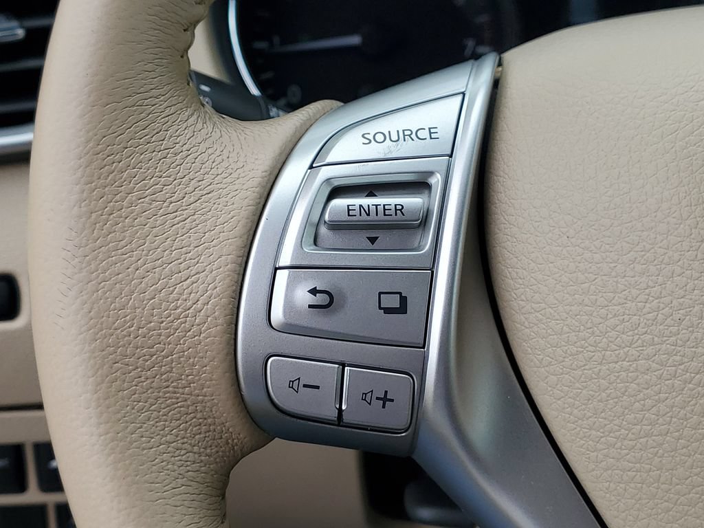 Used 2014 Nissan Rogue SL AWD/4WD image 19