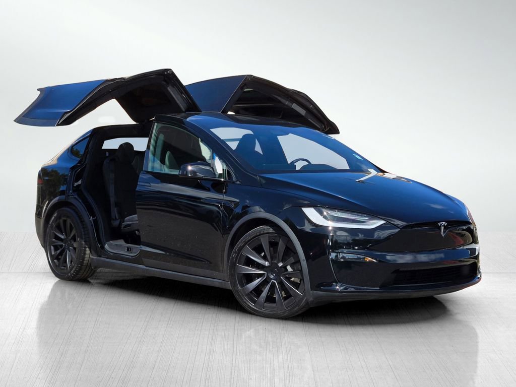 Used 2023 Tesla Model X image 2