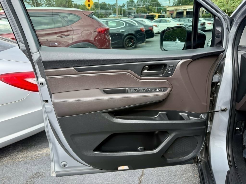 Used 2019 Honda Odyssey EX-L image 12