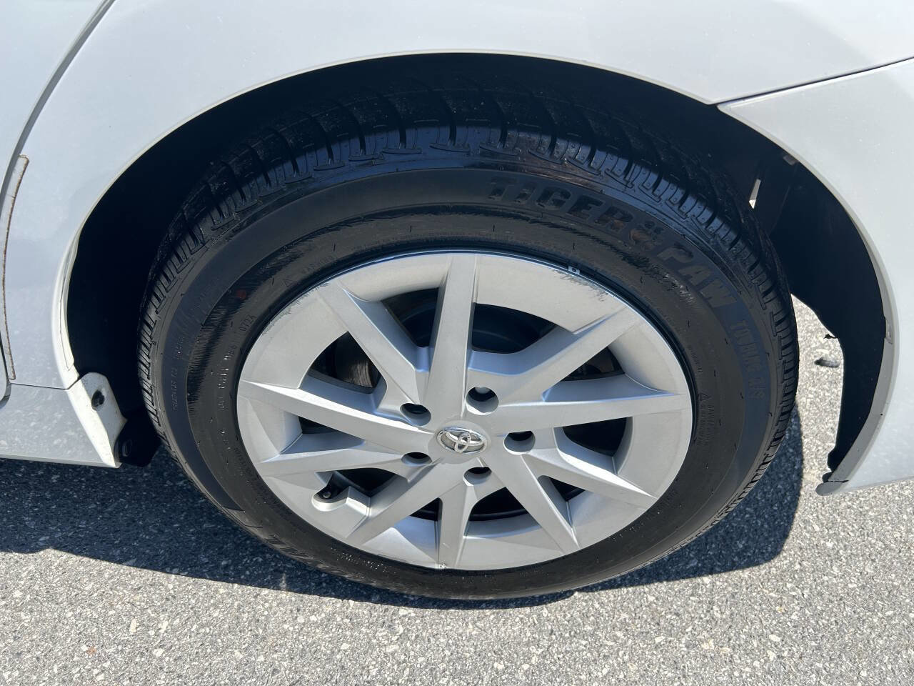 Used 2012 Toyota Prius V Three image 24