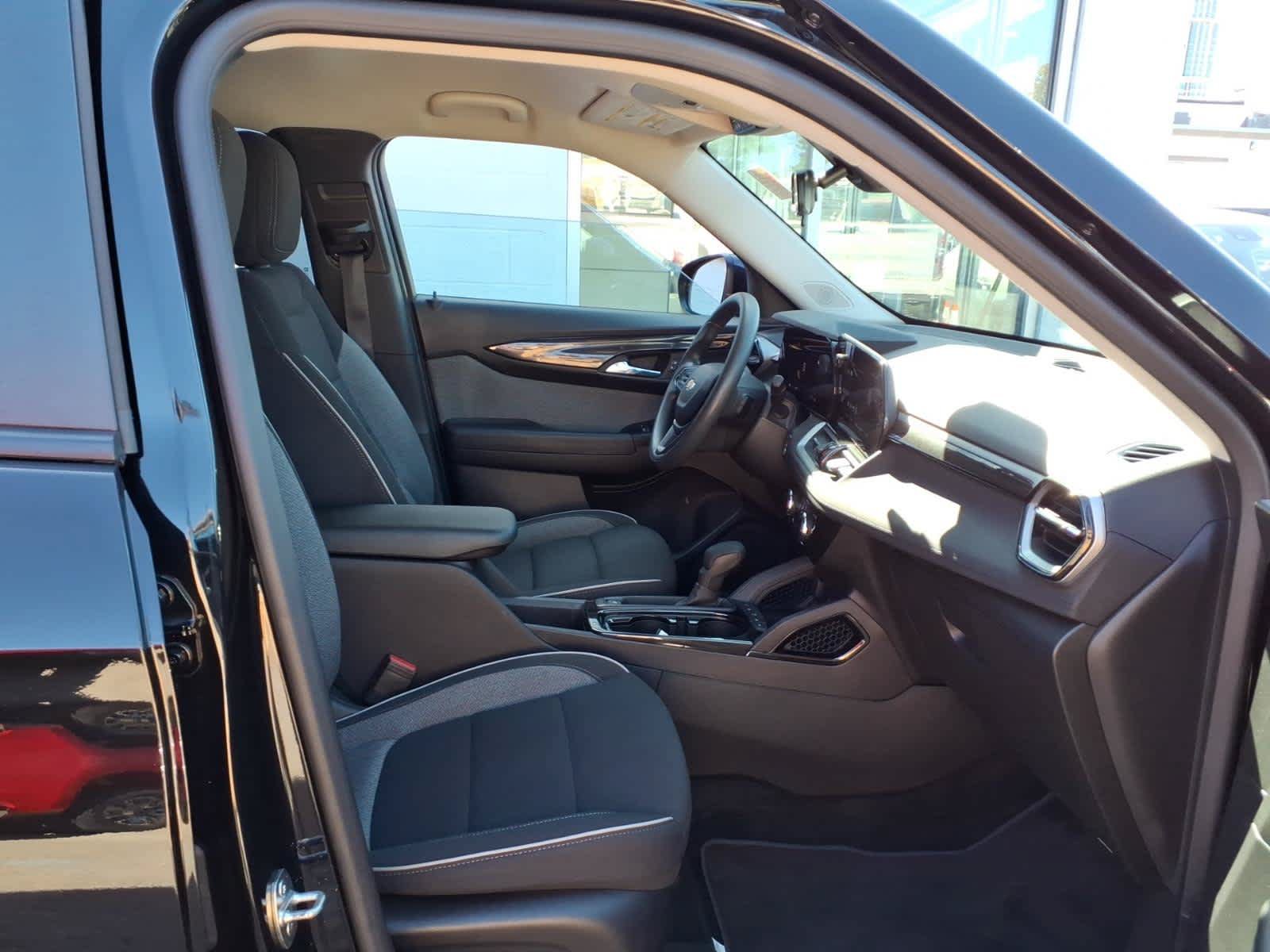 Certified 2024 Chevrolet TrailBlazer LT AWD/4WD image 21