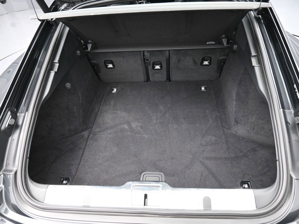 Certified 2023 Porsche Panamera 4 Platinum Edition image 33