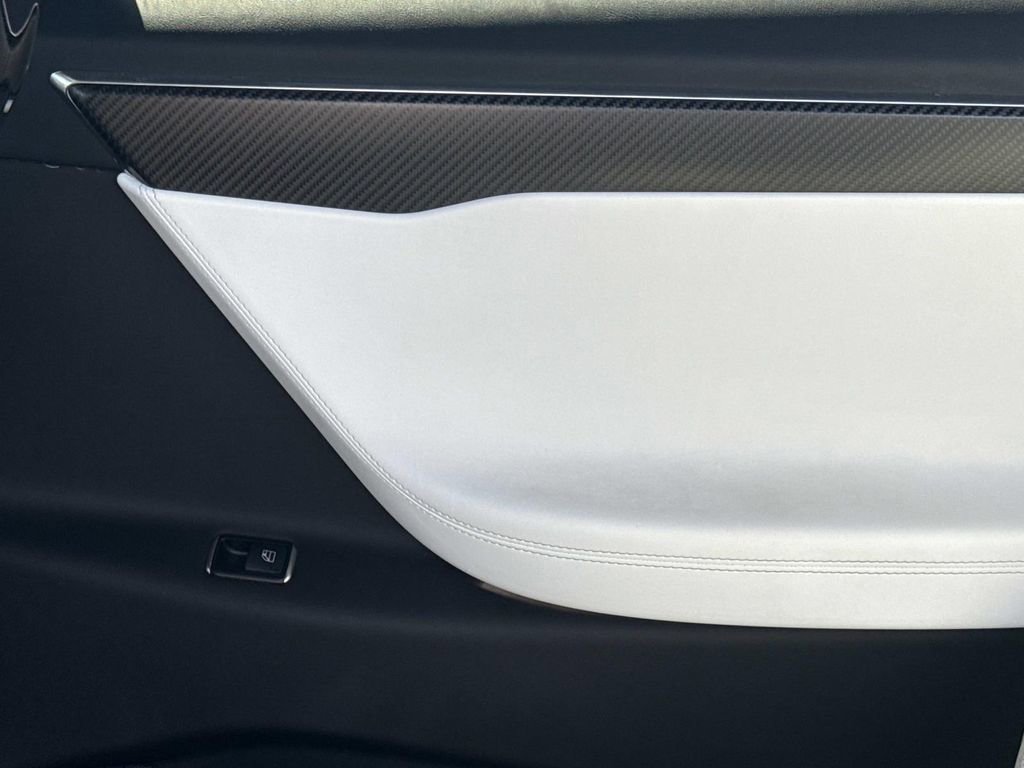 Used 2016 Tesla Model X Performance image 18