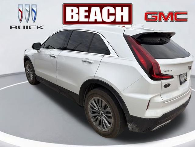 Used 2024 Cadillac XT4 Premium Luxury w/ Active Safety Package FWD image 6