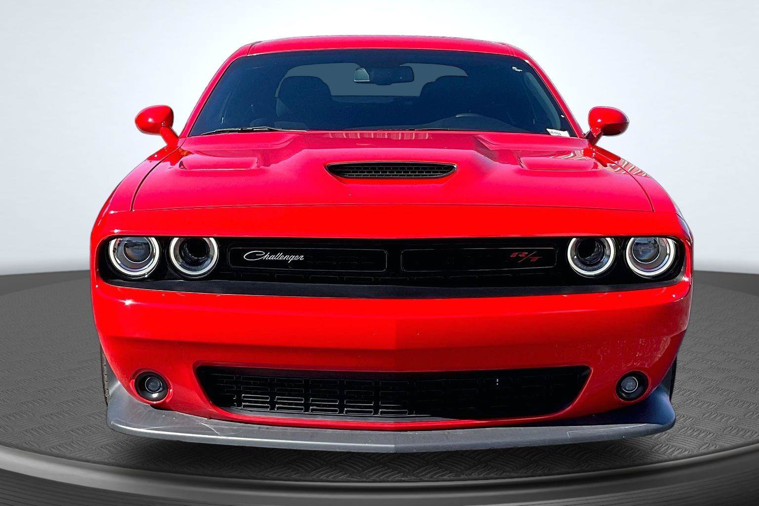 Used 2022 Dodge Challenger R/T Scat Pack w/ Driver Convenience Group RWD image 5
