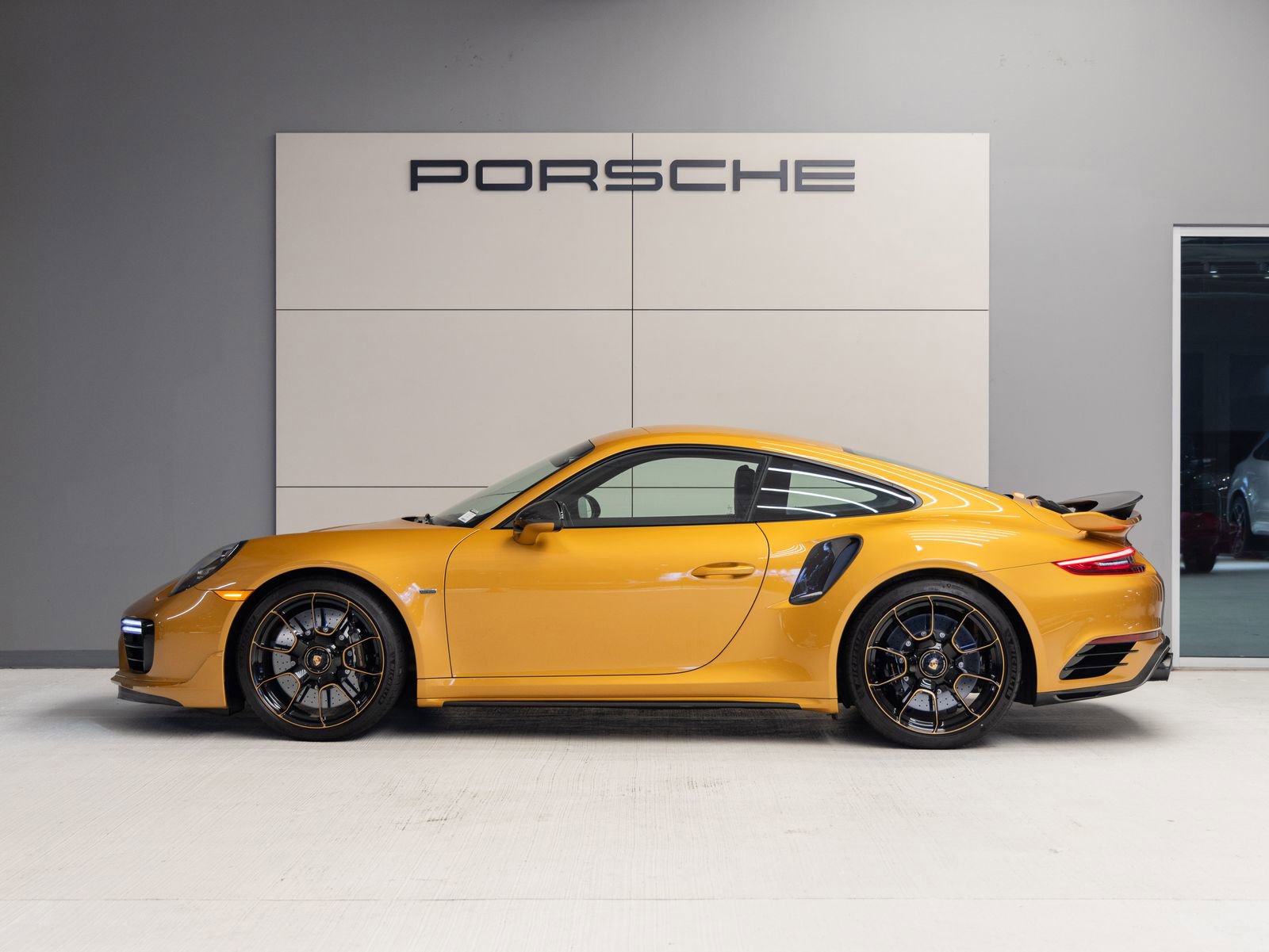Certified 2018 Porsche 911 Turbo S image 2
