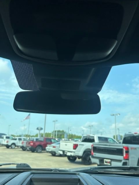 Used 2019 Ford Expedition Max XLT w/ Equipment Group 202A AWD/4WD image 16