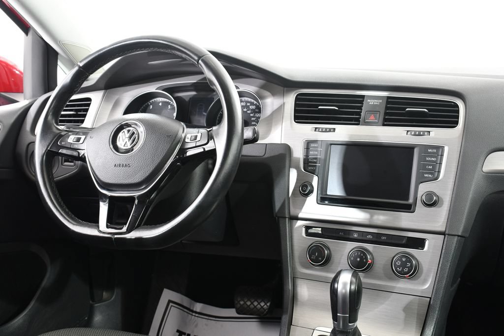 Used 2017 Volkswagen Golf S FWD image 8