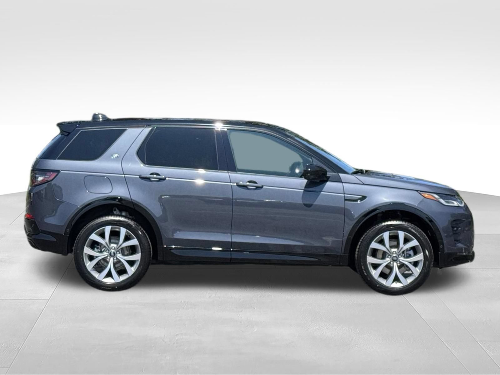 New 2026 Land Rover Discovery Sport Landmark AWD/4WD image 7