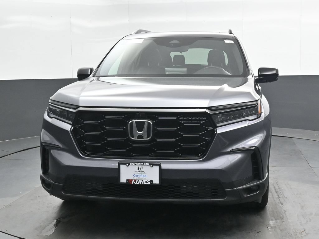 Used 2025 Honda Pilot Black Edition image 5
